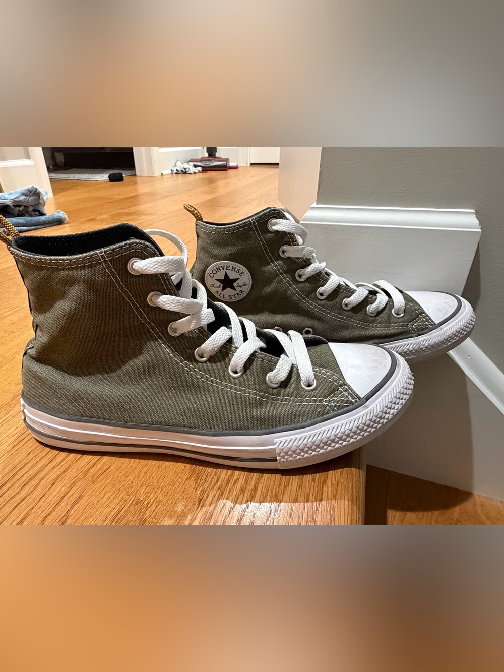 Converse
